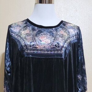 Black Velvet Maxi with printed patch and shiny little stones